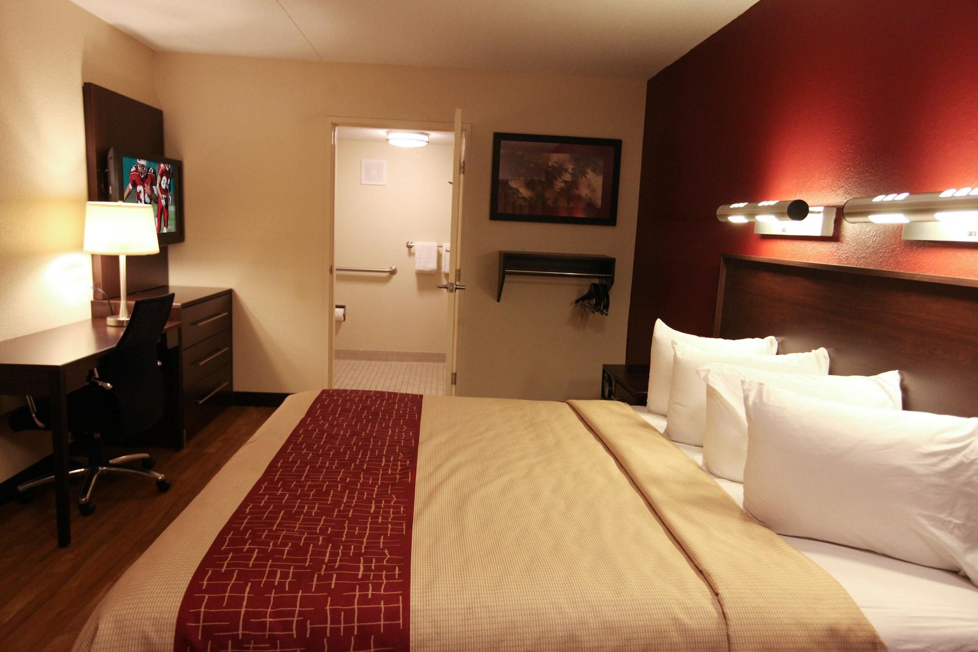 Red Roof Inn Plus+ Philadelphia Airport Essington Dış mekan fotoğraf