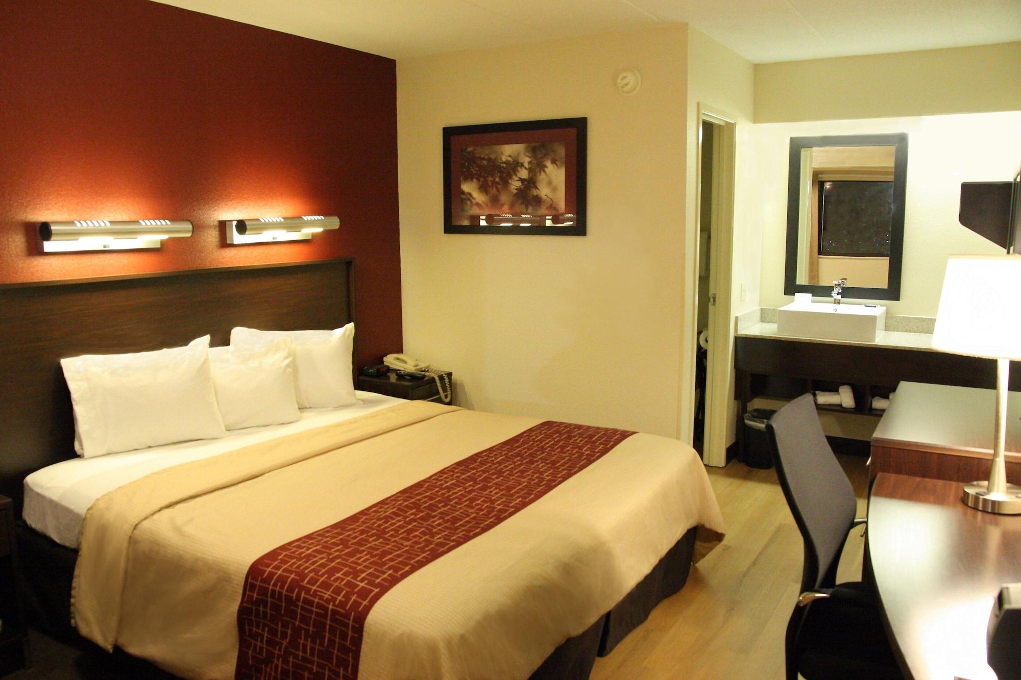 Red Roof Inn Plus+ Philadelphia Airport Essington Dış mekan fotoğraf
