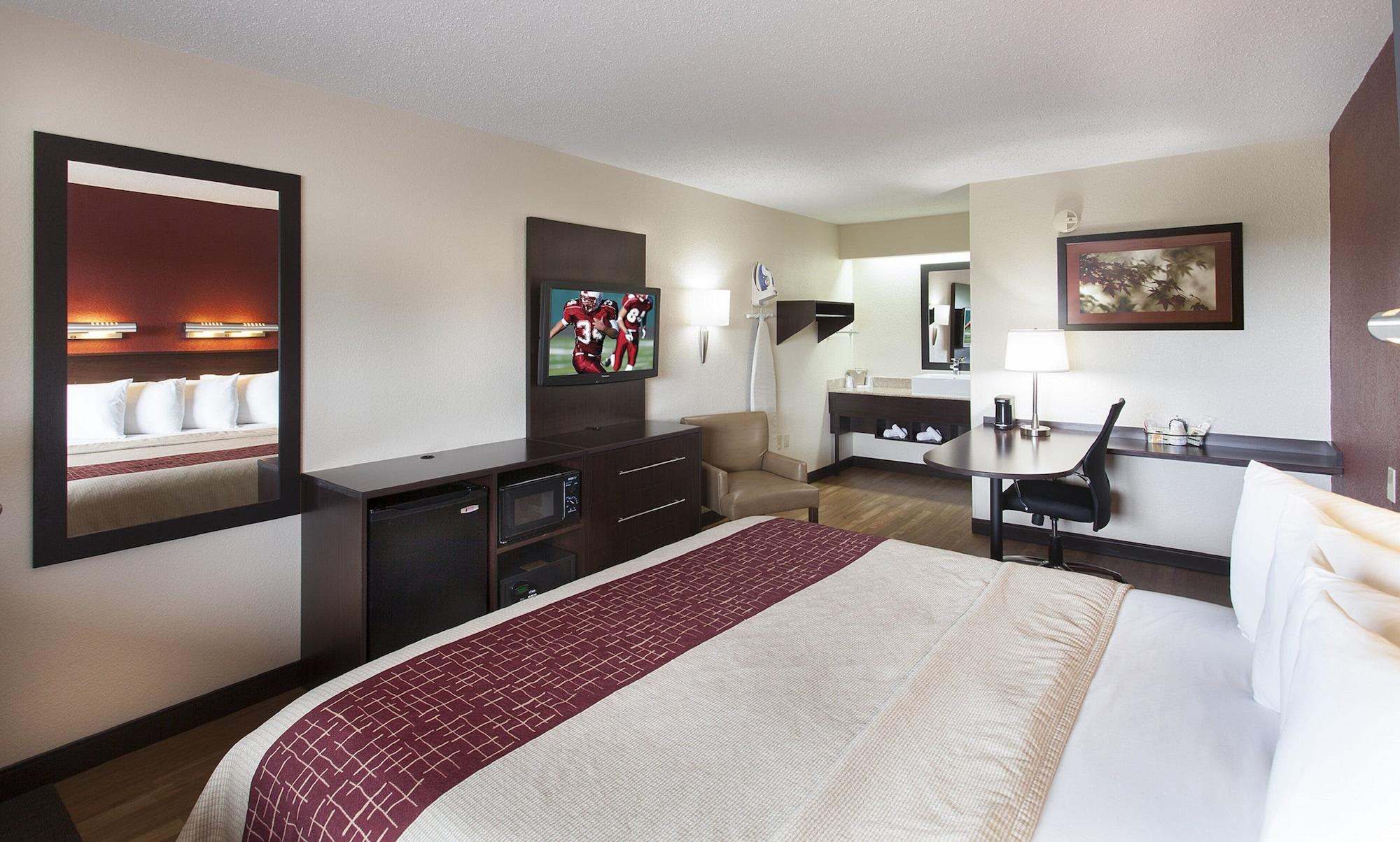 Red Roof Inn Plus+ Philadelphia Airport Essington Dış mekan fotoğraf
